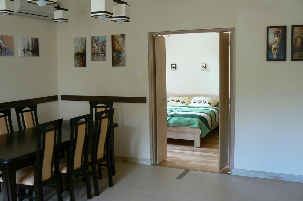Wama Nowa Wies (Pruszkow) Quarto foto